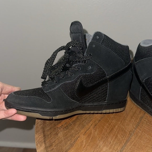 Nike Dunk Sky Hi Sz7 Blk Gum Hidden Wedge.Good used condition.Kept N shoe closet - Picture 7 of 7